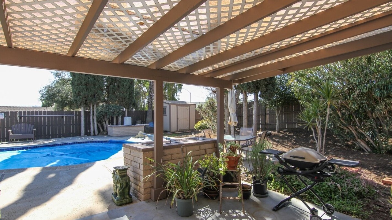 Photo of Patio Balcony in North Broadway