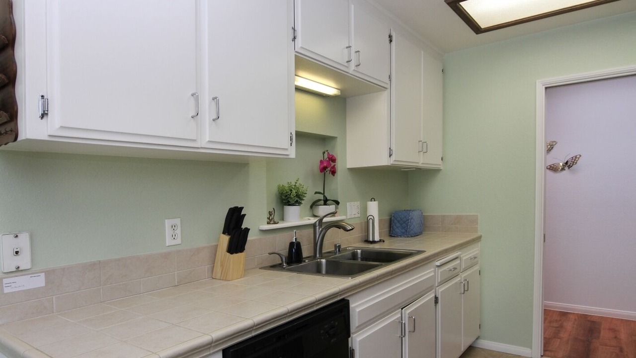 Photo of Kitchen in North Broadway