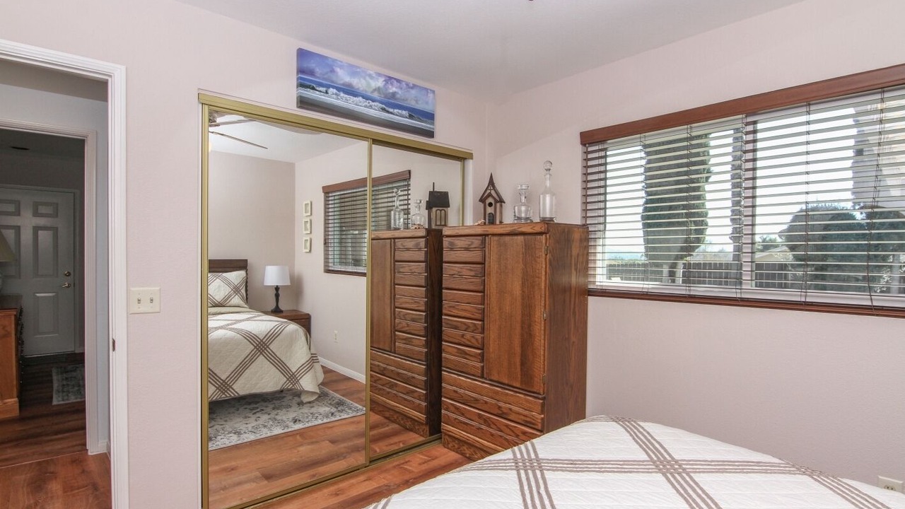 Photo of Bedroom in North Broadway