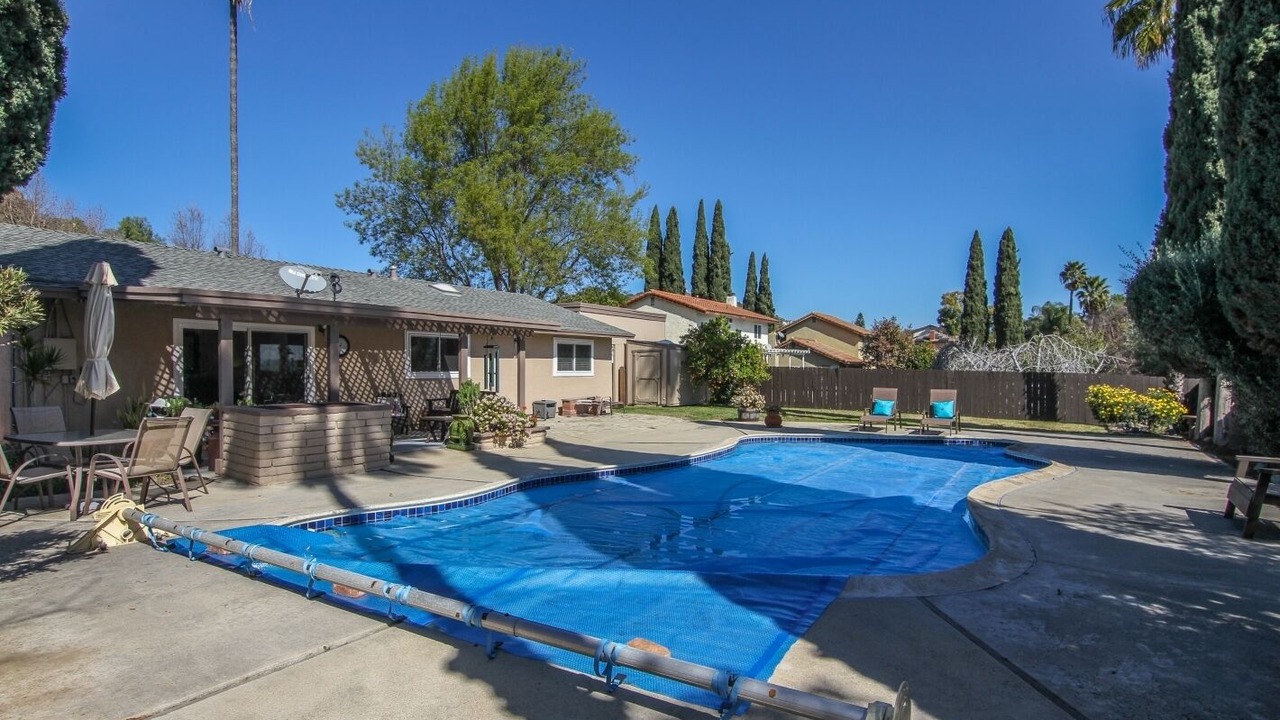 Photo of Outdoor in North Broadway
