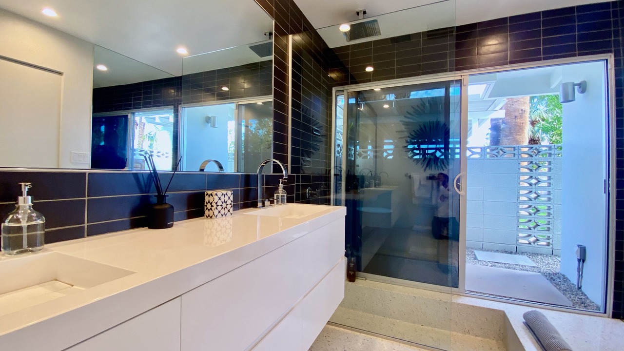 Photo of Bathroom in Vista Las Palmas