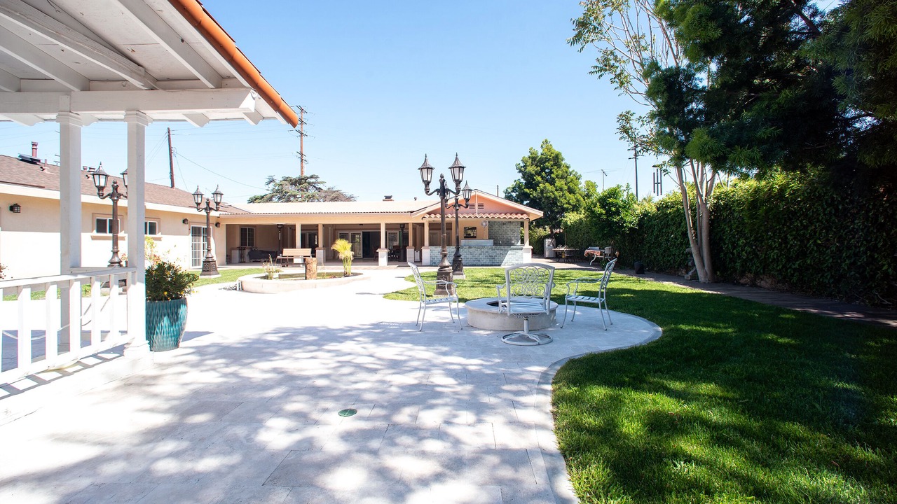 Photo of Outdoor in Downey