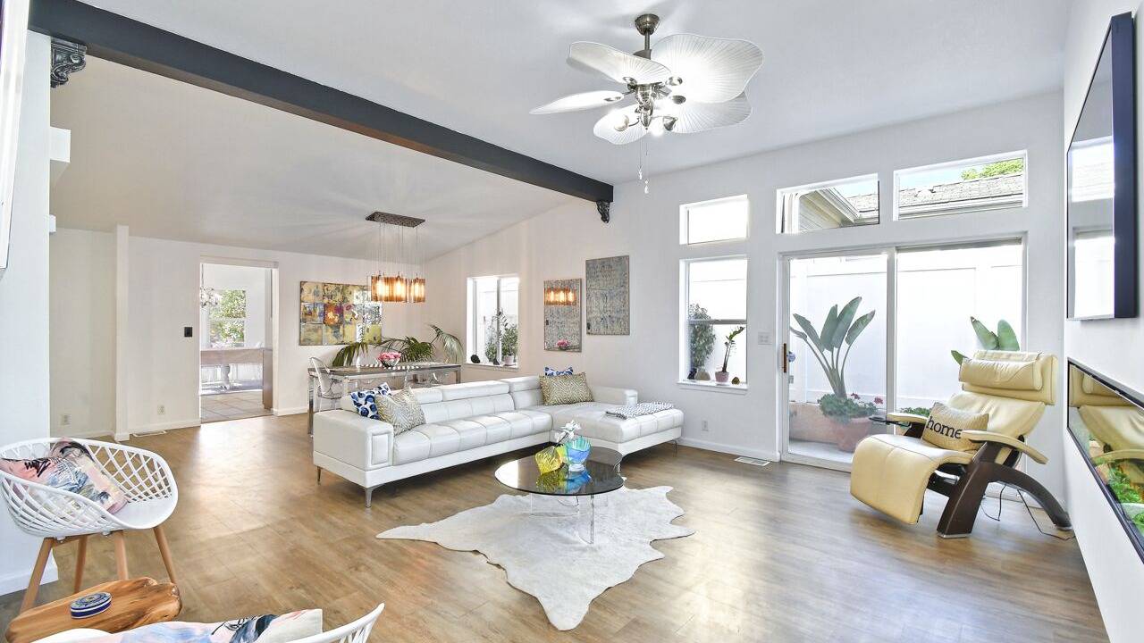 Photo of Livingroom in Topanga