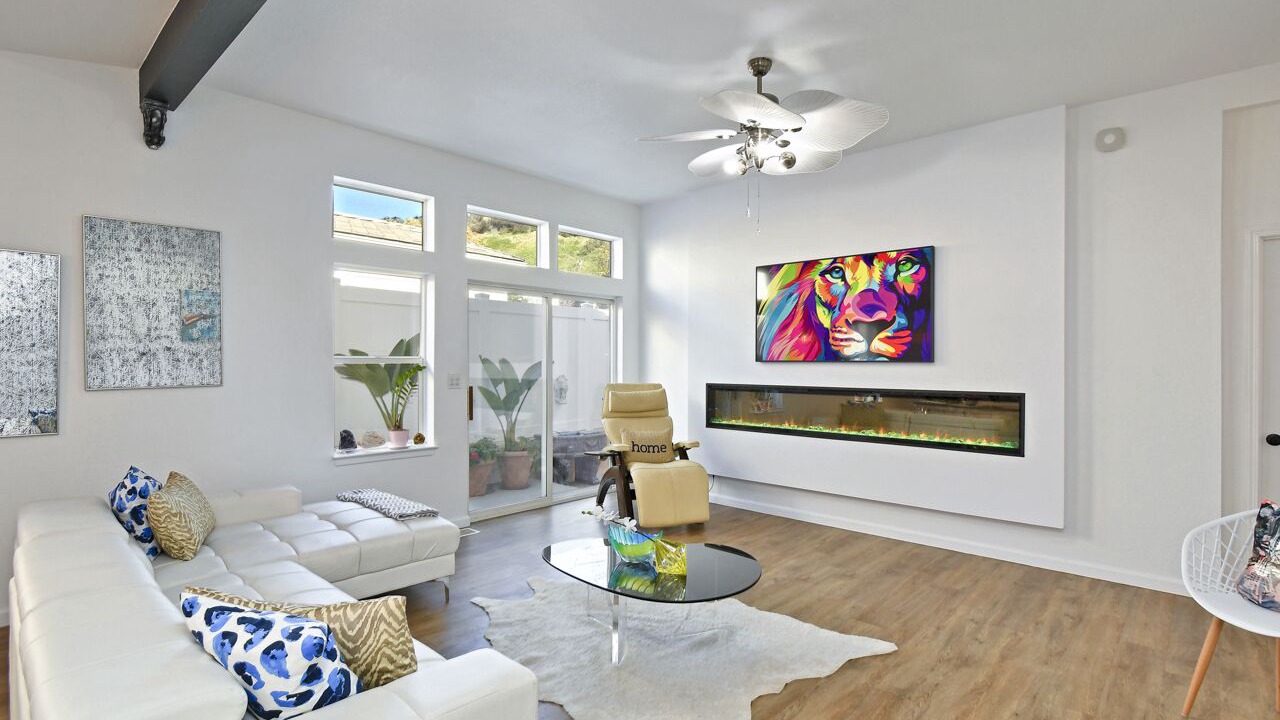 Photo of Livingroom in Topanga