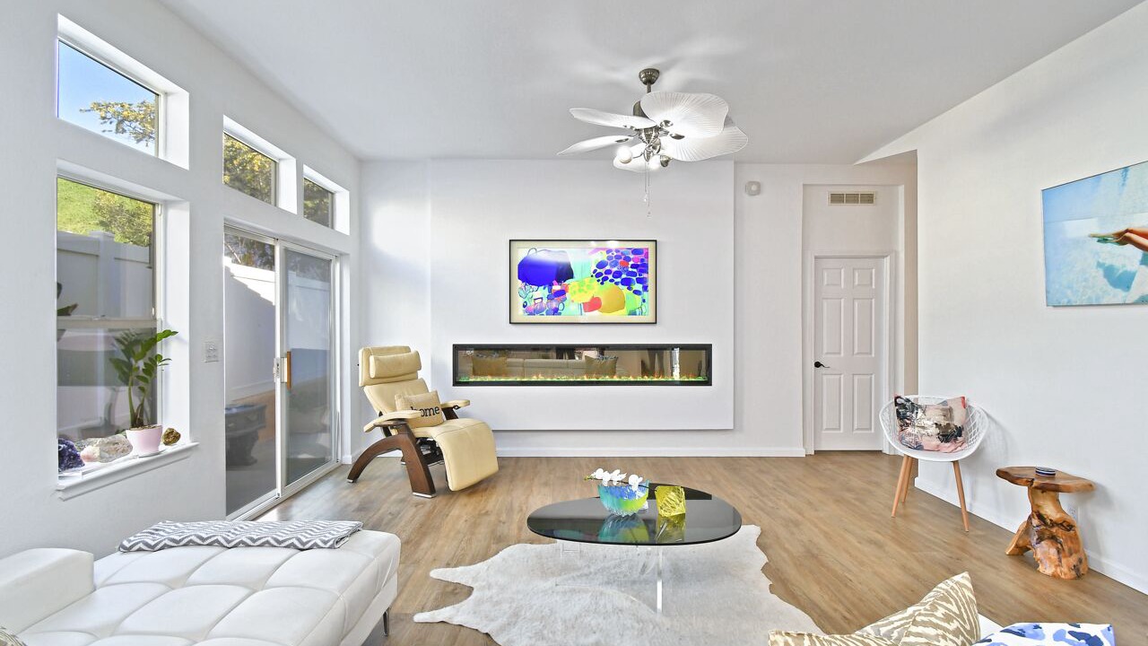 Photo of Livingroom in Topanga