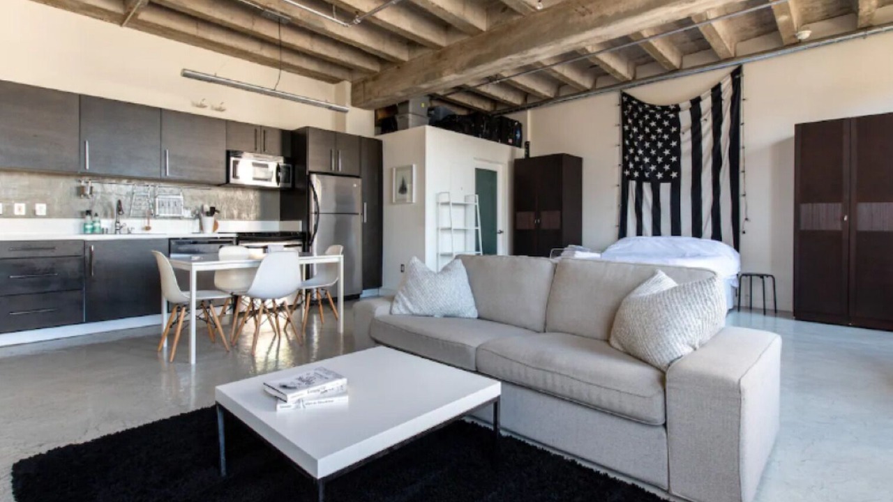 Photo of Livingroom in Historic Core
