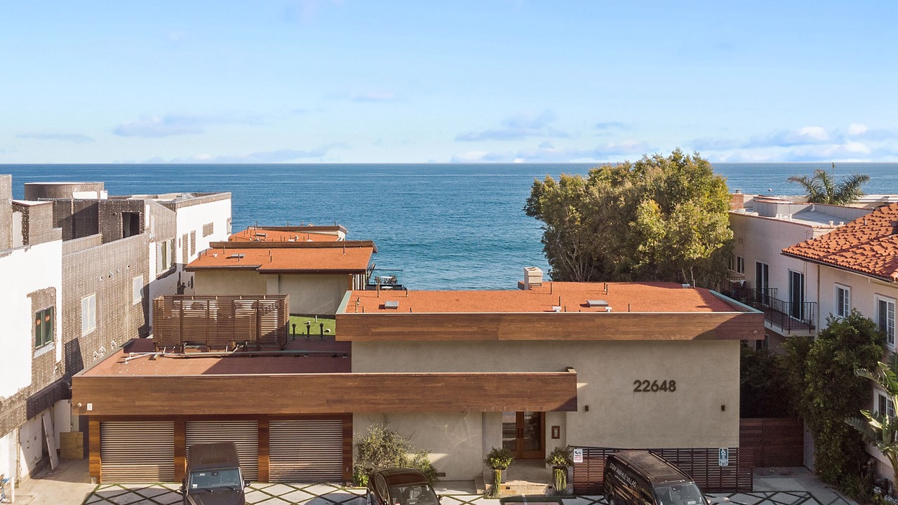 Photo of Others in Eastern Malibu