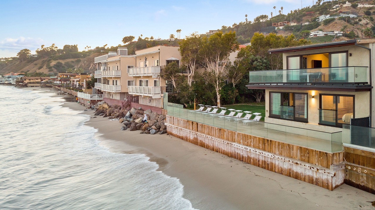 Photo of Others in Eastern Malibu