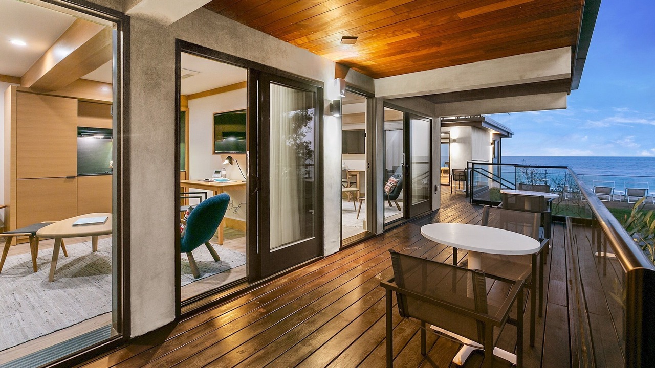 Photo of Patio Balcony in Eastern Malibu