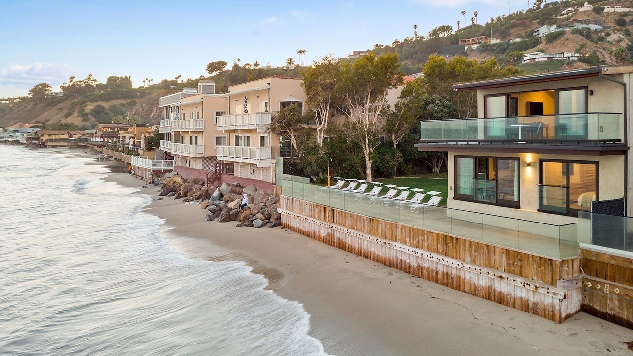 Photo of Others in Eastern Malibu
