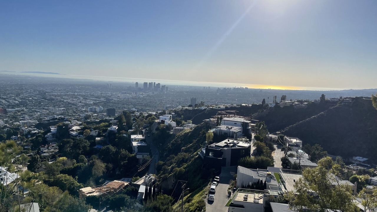 Photo of Others in Hollywood Hills West