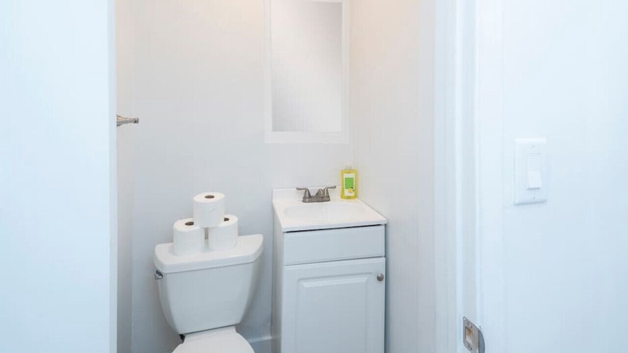 Photo of Bathroom in Marina Peninsula