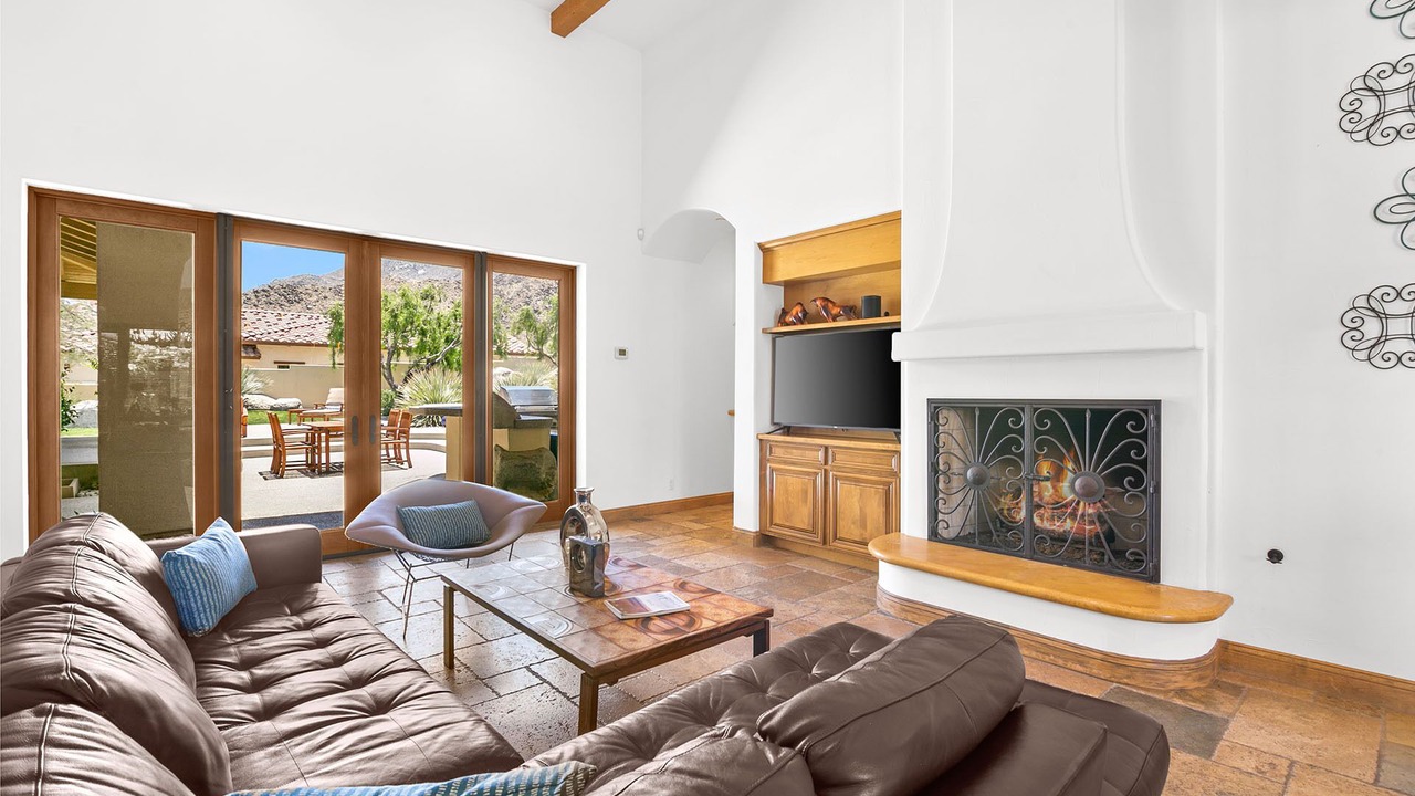 Photo of Livingroom in Chino Canyon
