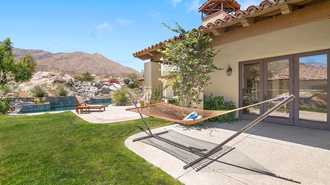Photo of Patio Balcony in Chino Canyon