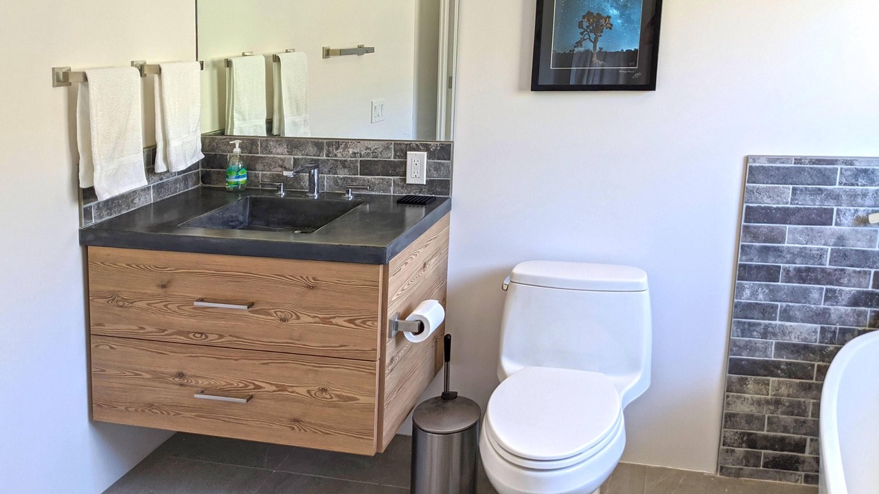 Photo of Bathroom in Yucca Valley