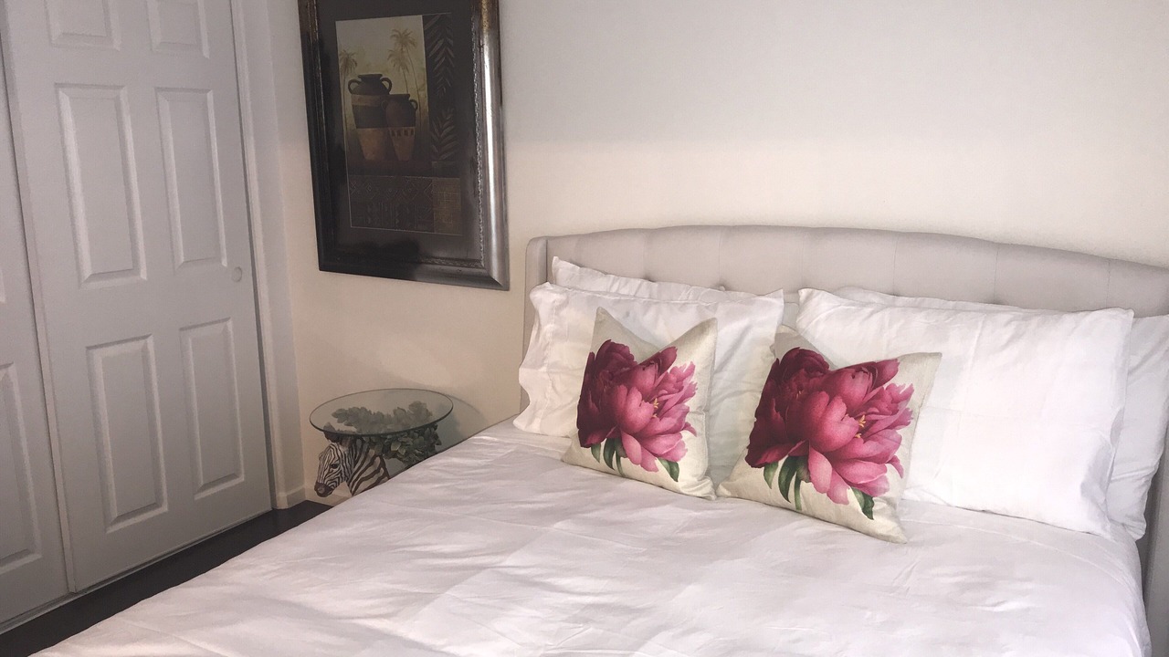 Photo of Bedroom in Lower Peters Canyon