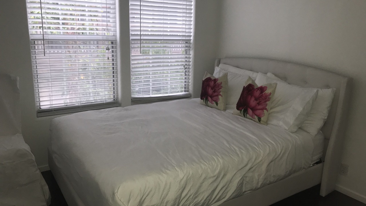 Photo of Bedroom in Lower Peters Canyon
