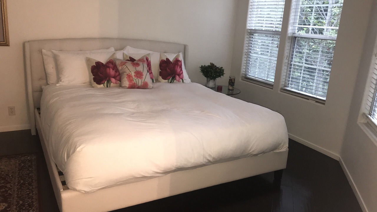 Photo of Bedroom in Lower Peters Canyon