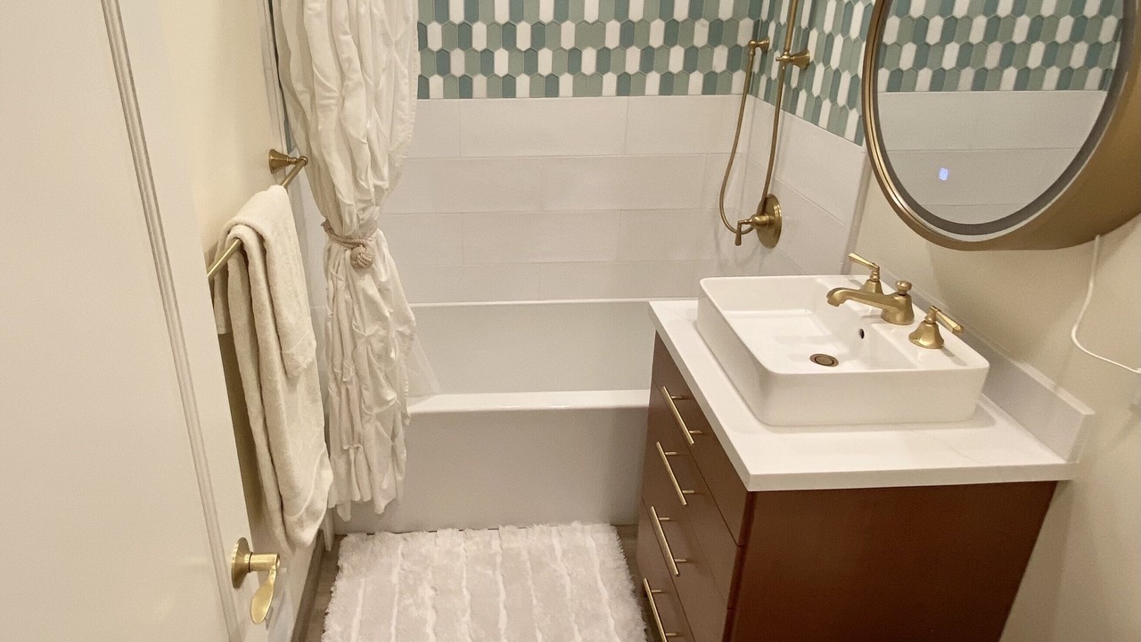 Photo of Bathroom in Lower Hermosa