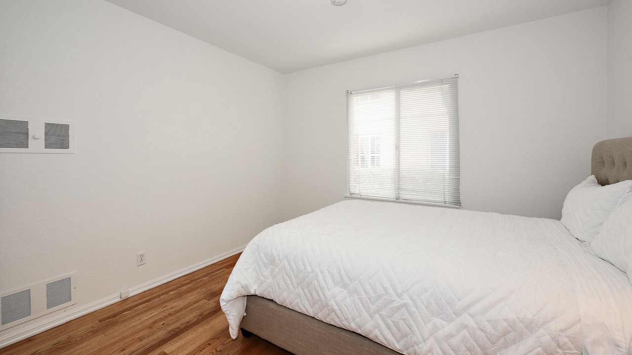 Photo of Bedroom in Mar Vista