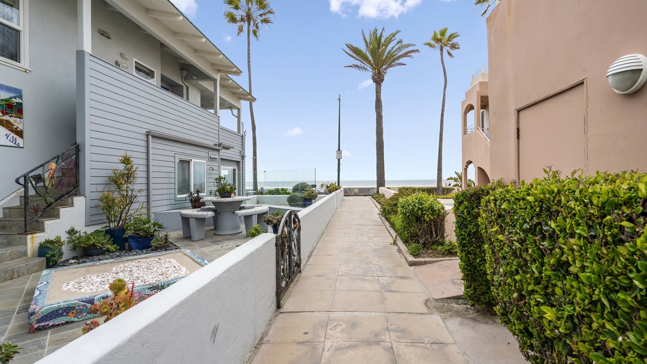 Photo of Patio Balcony in South Mission Beach