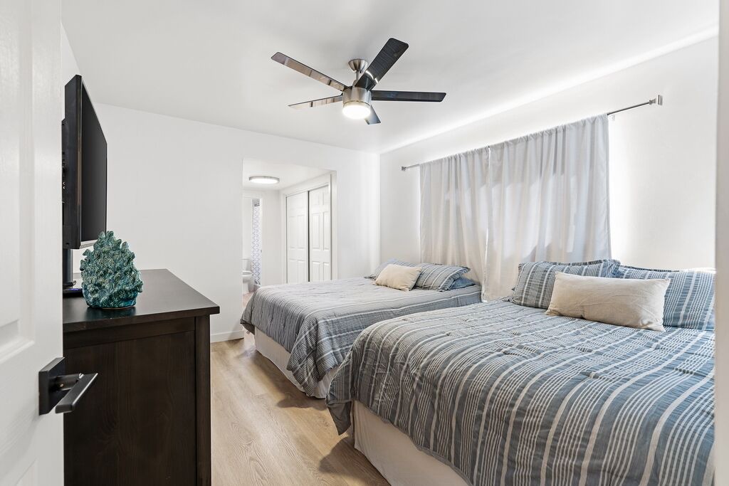 Photo of Bedroom in South Mission Beach