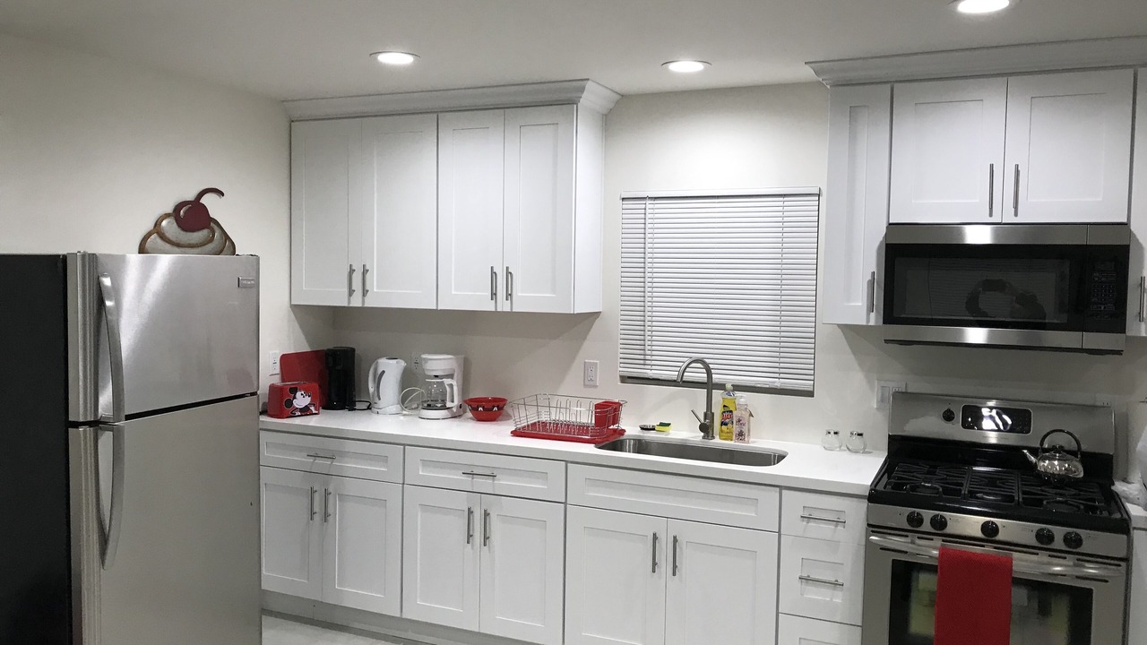 Photo of Kitchen in Valley Glen