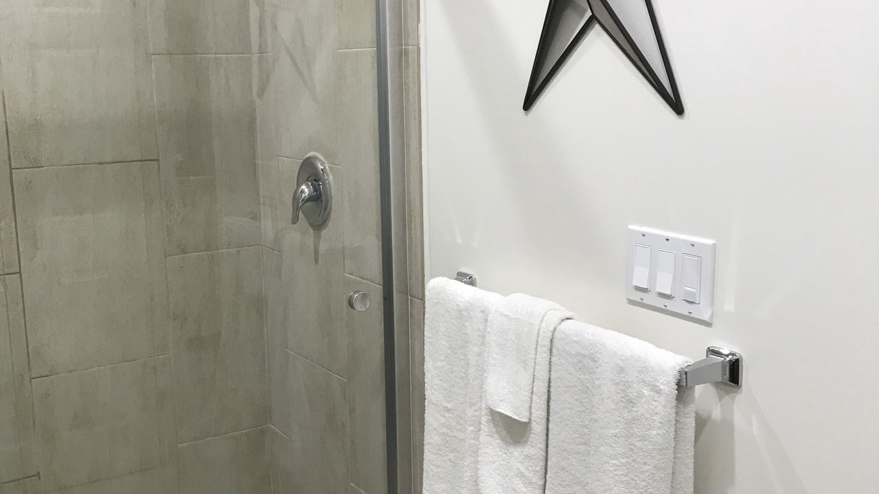 Photo of Bathroom in Valley Glen