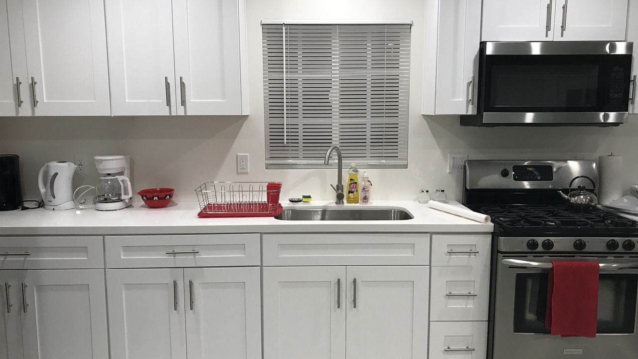 Photo of Kitchen in Valley Glen