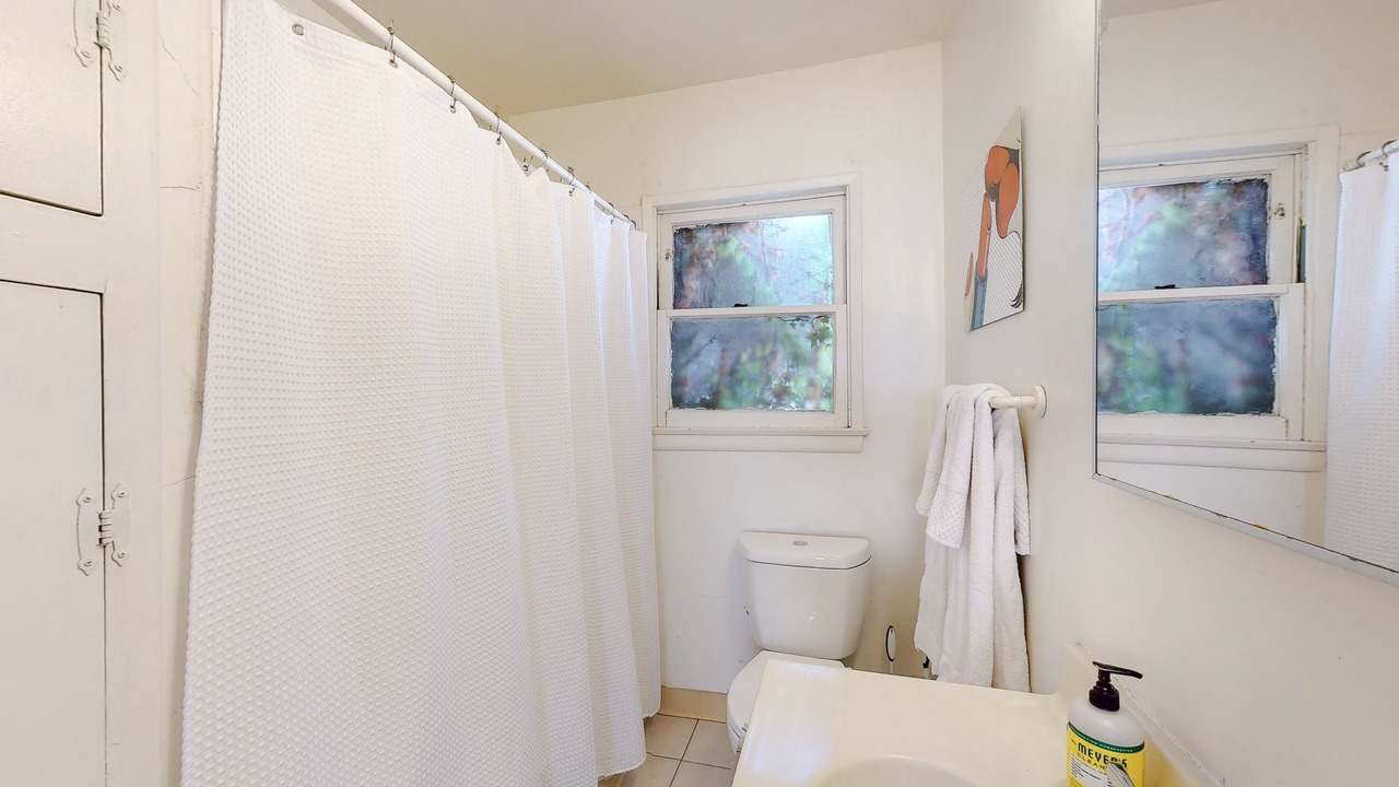 Photo of Bathroom in Ocean Park