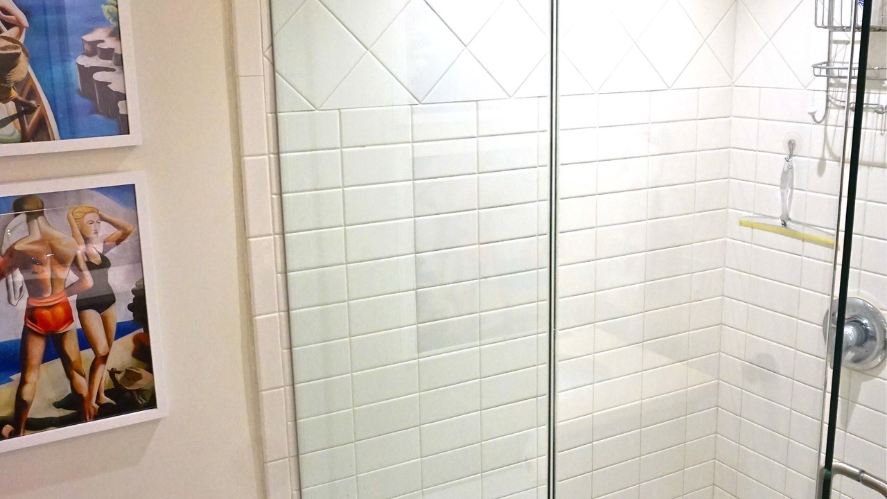 Photo of Bathroom in Hedgerow