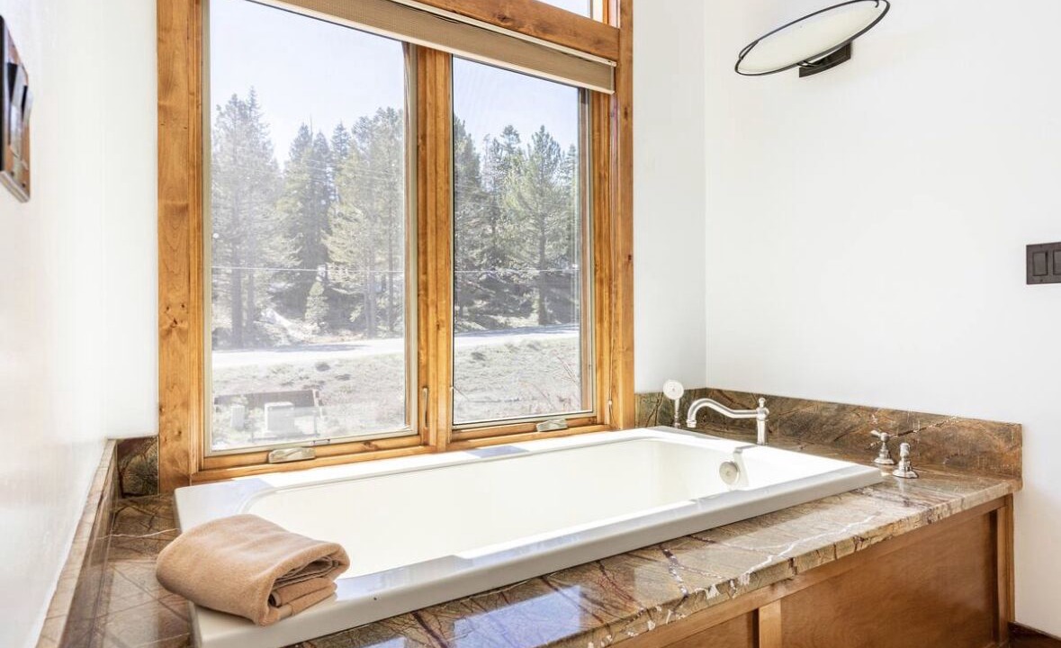 Photo of Bathroom in Stonegate