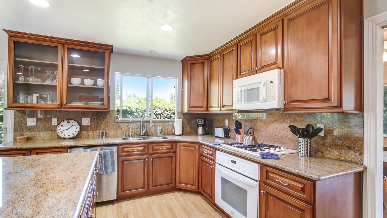 Photo of Kitchen in Woodland Hills