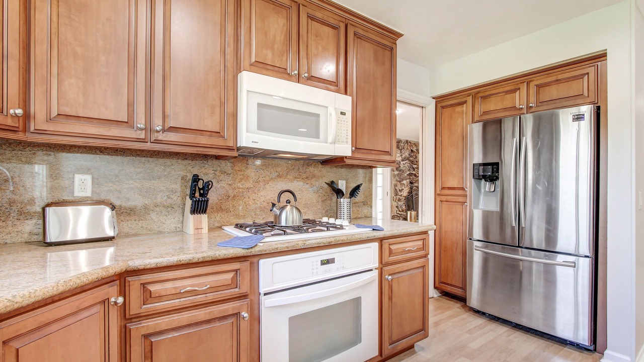 Photo of Kitchen in Woodland Hills
