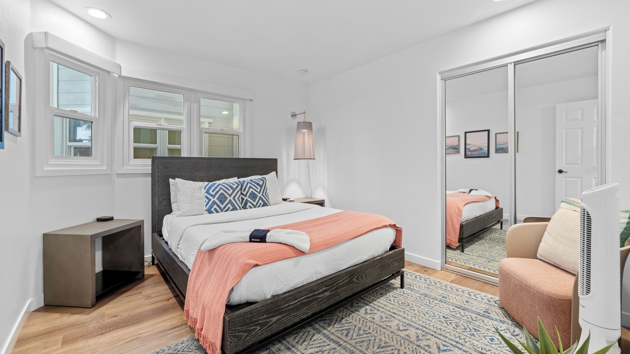 Photo of Bedroom in South Mission Beach