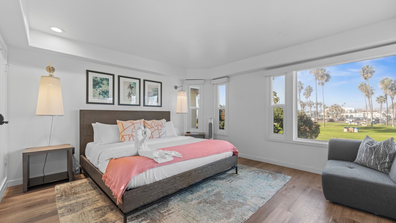 Photo of Bedroom in South Mission Beach