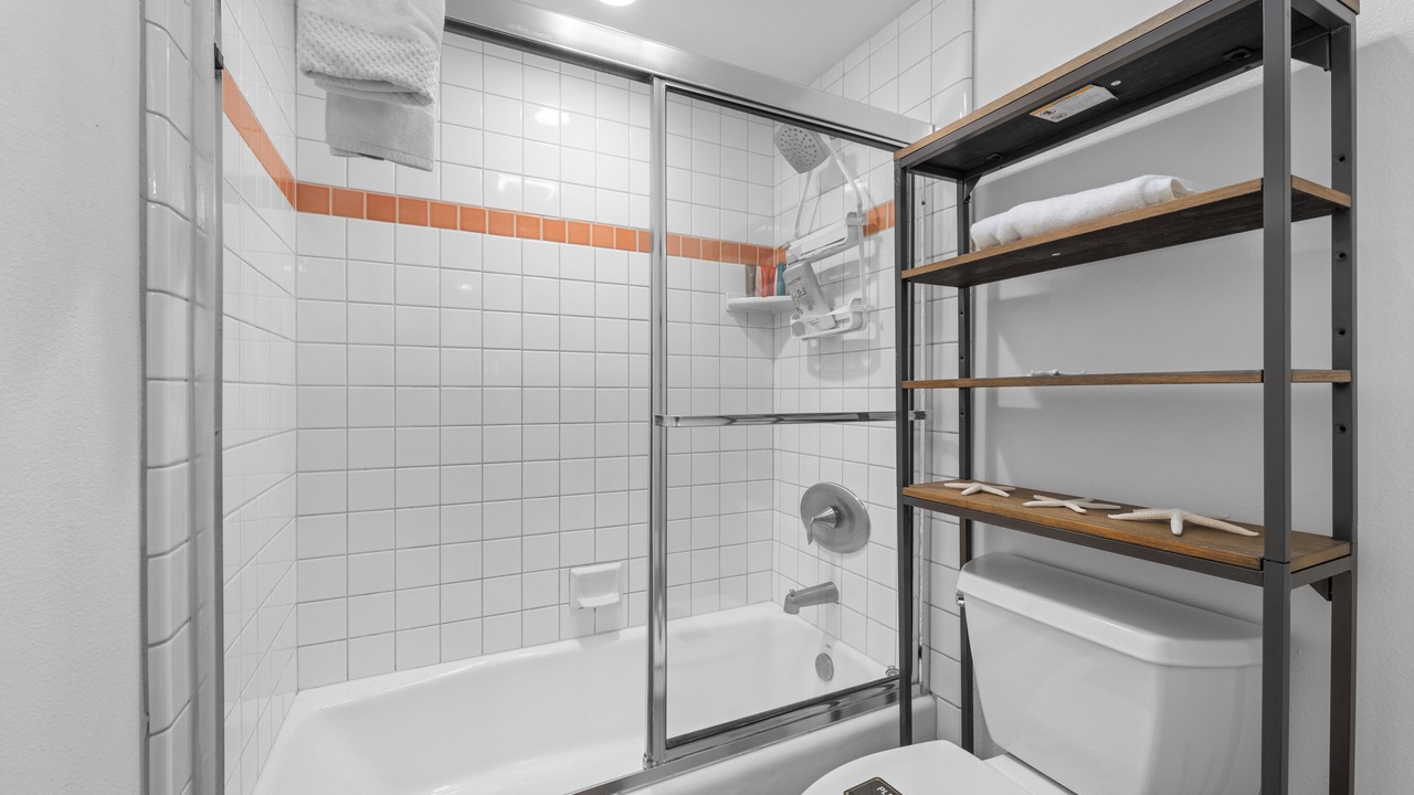 Photo of Bathroom in South Mission Beach