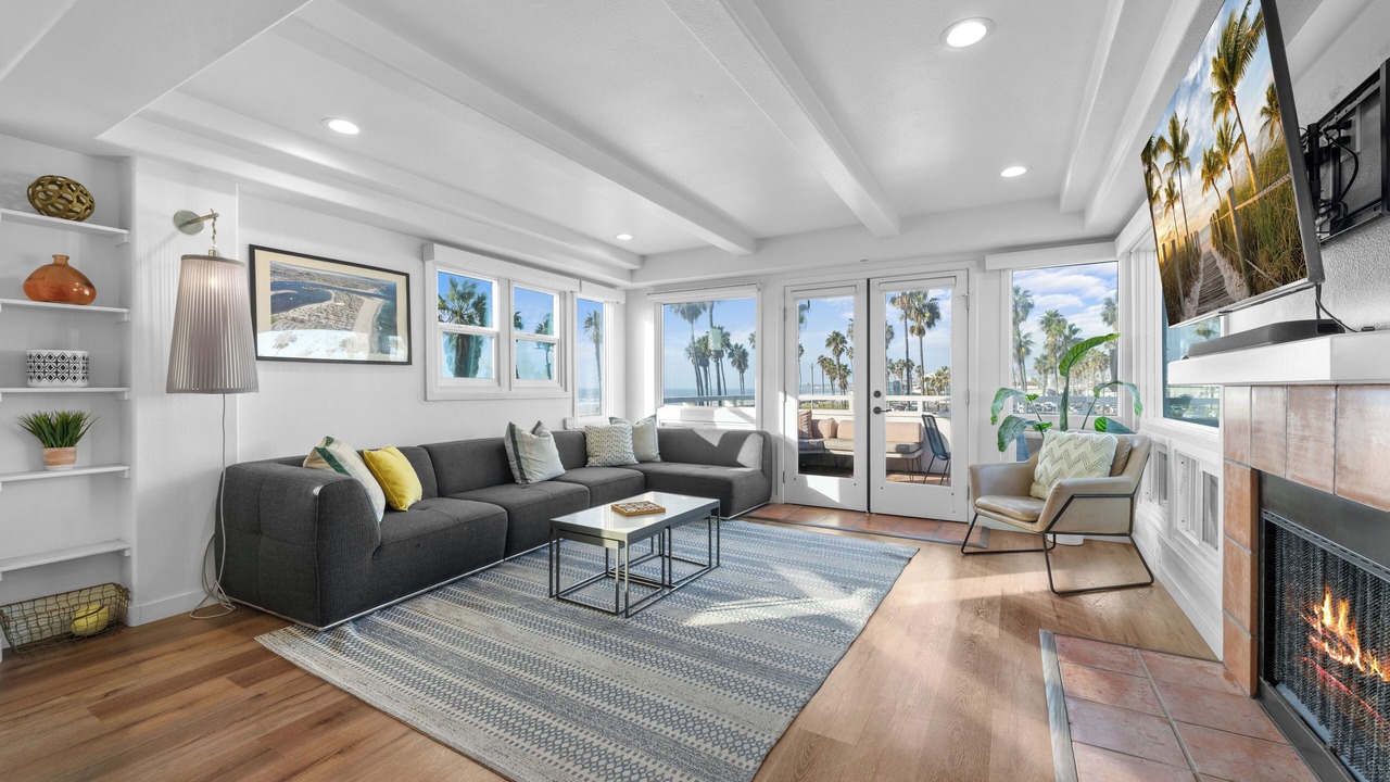Photo of Livingroom in South Mission Beach