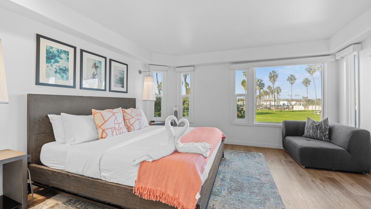 Photo of Bedroom in South Mission Beach