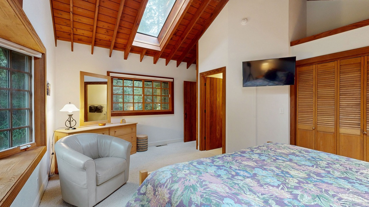 Photo of Bedroom in Little River