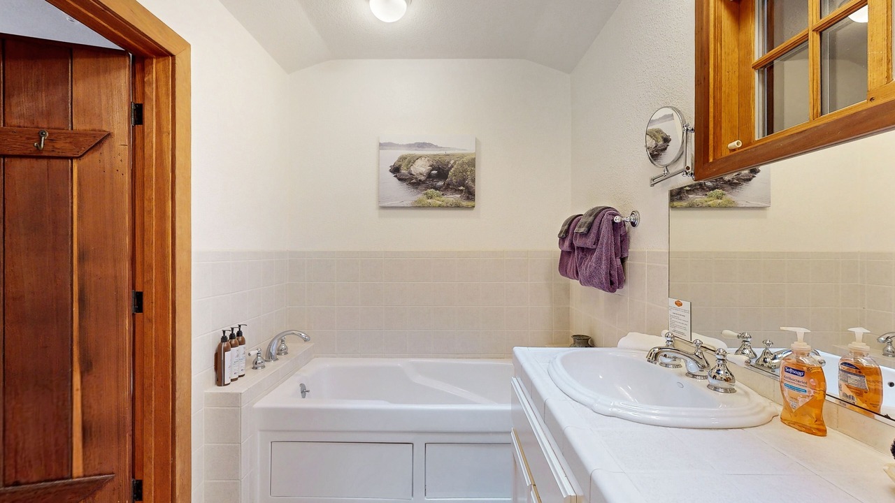 Photo of Bathroom in Little River