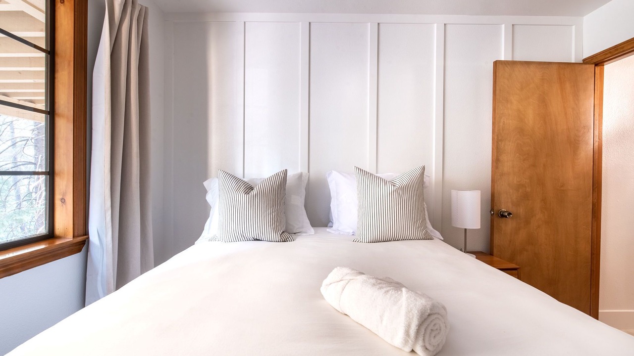 Photo of Bedroom in Arrowhead Villas