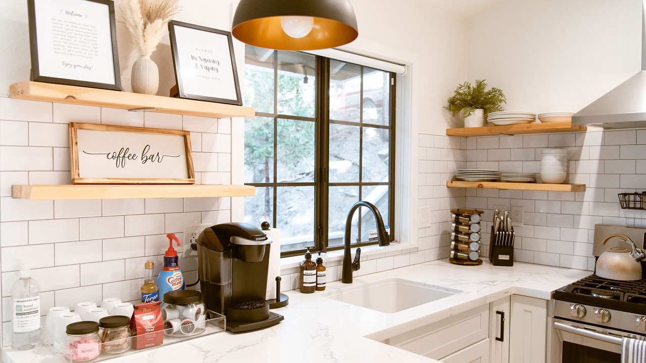Photo of Kitchen in Arrowhead Villas