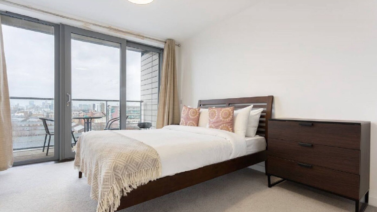 Photo of Bedroom in Limehouse