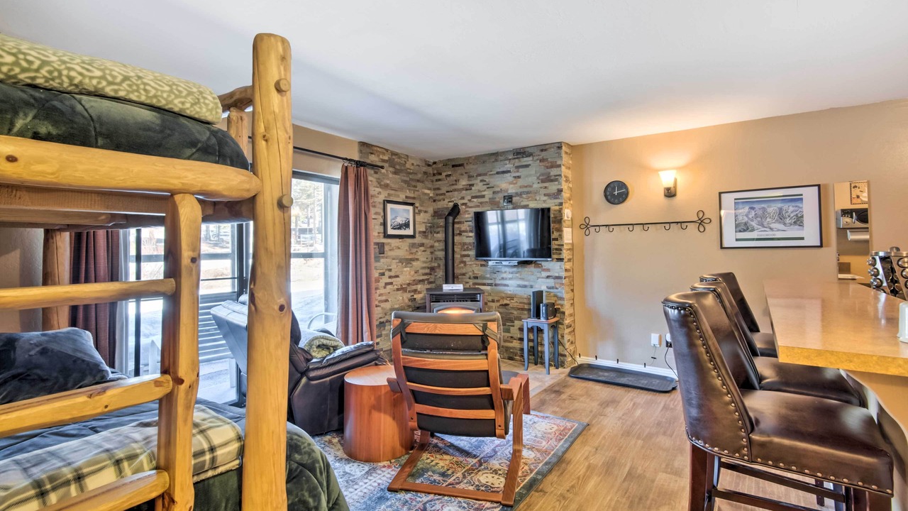 Photo of Livingroom in Kirkwood