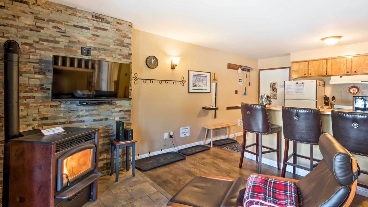 Photo of Livingroom in Kirkwood