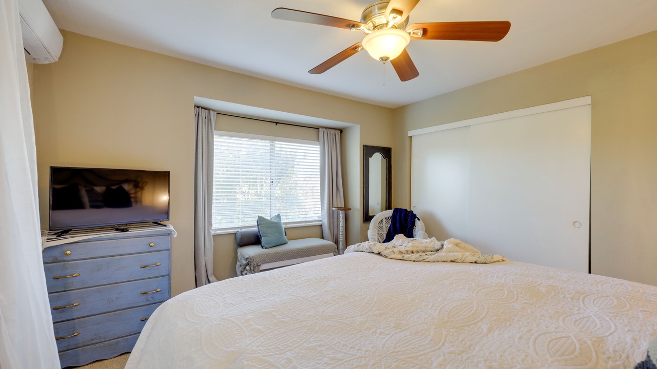 Photo of Bedroom in Santa Paula