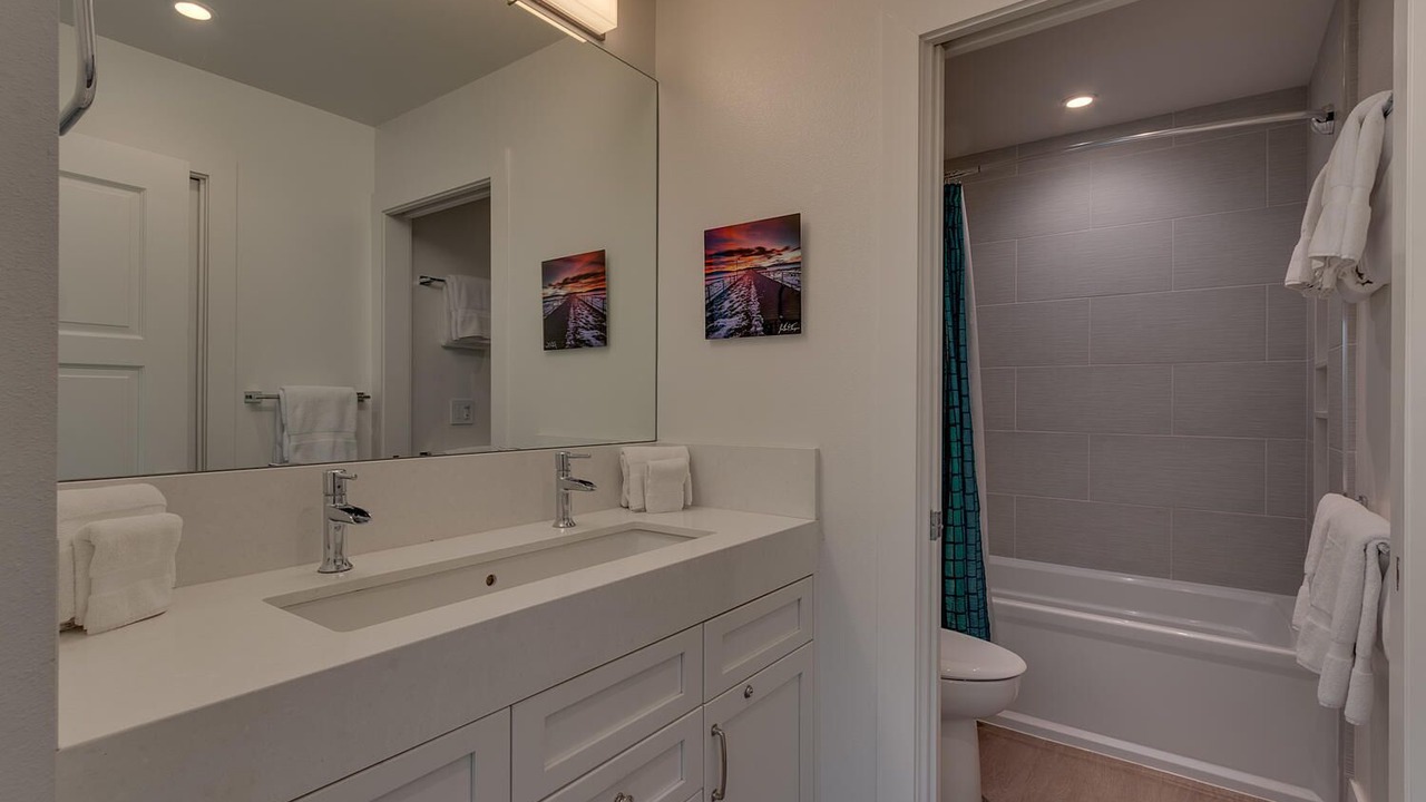 Photo of Bathroom in Tahoe Tavern