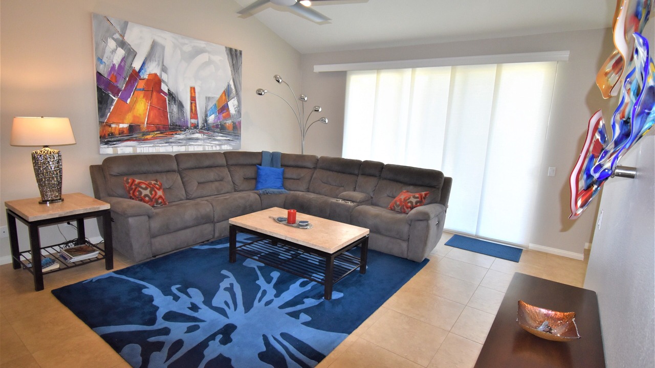 Photo of Livingroom in Palm Desert