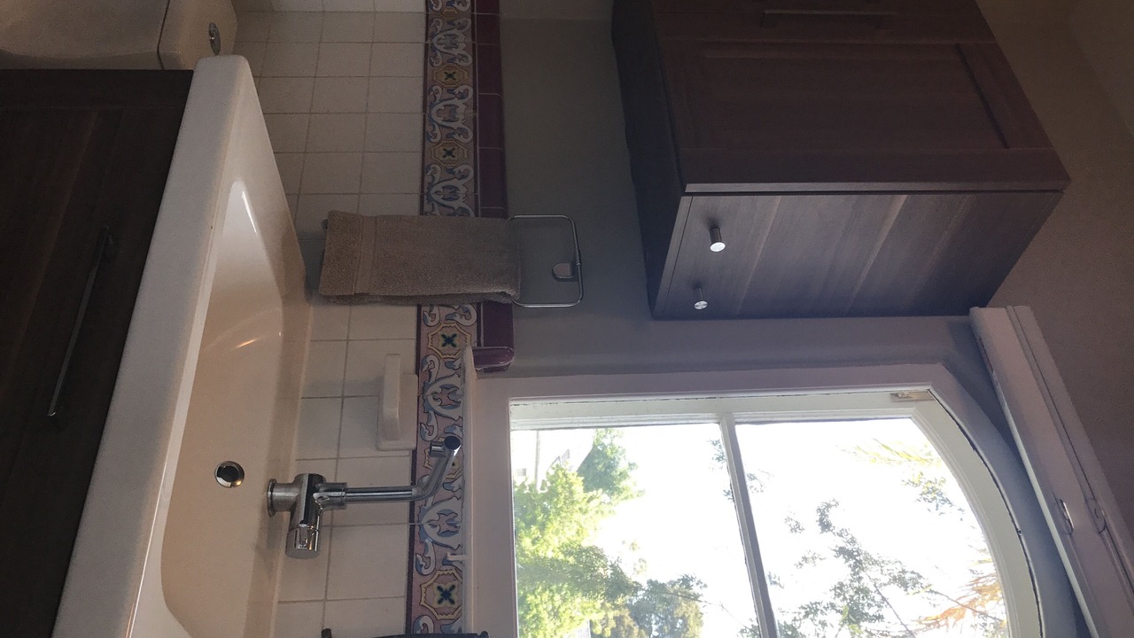 Photo of Bathroom in Mid-Wilshire